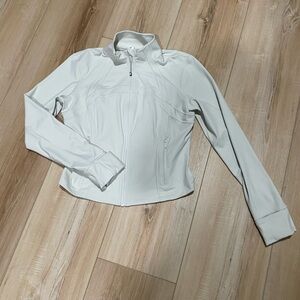 Lululemon cropped define jacket in bone size 12 NWOT
